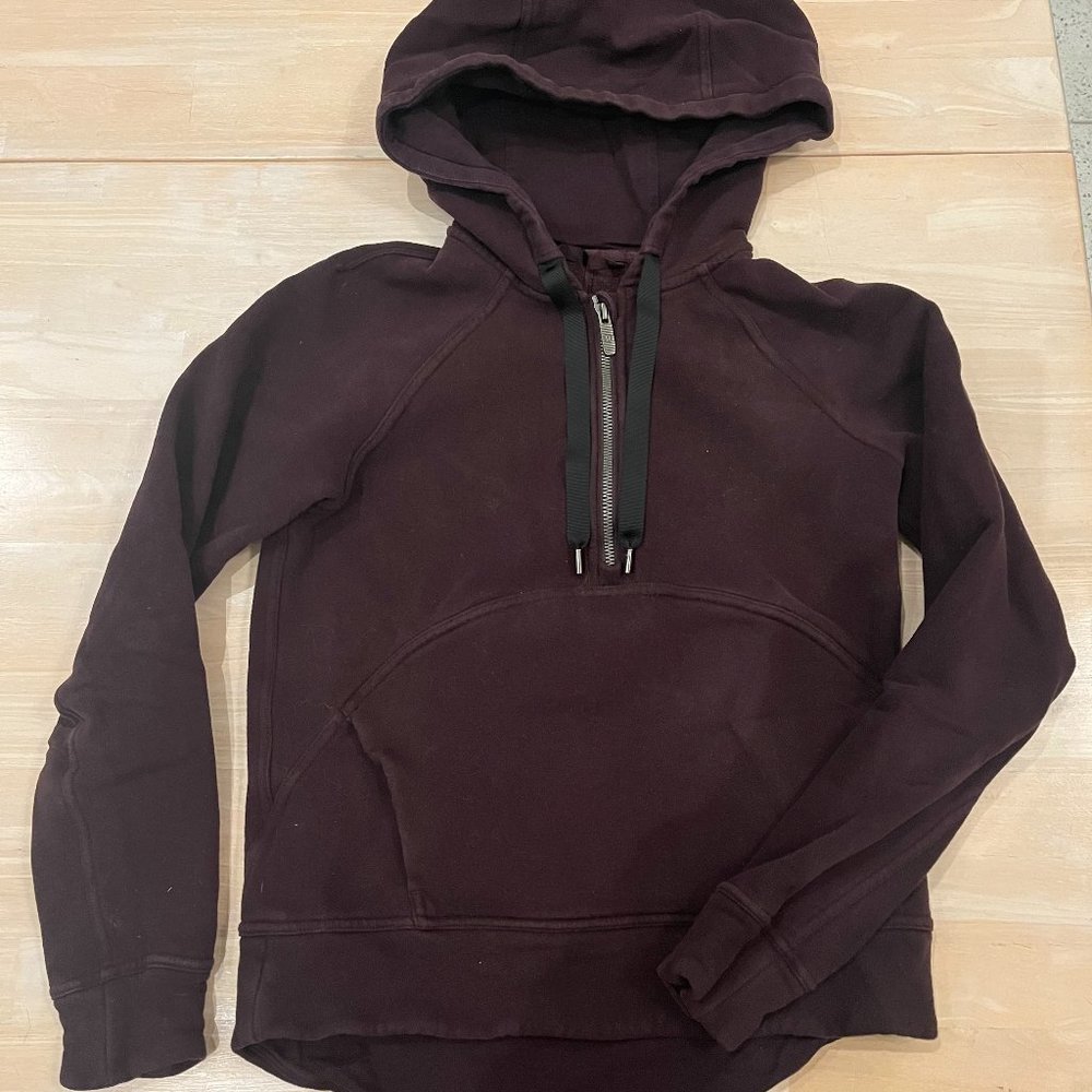 Lululemon sz 4 dark purple hoodie